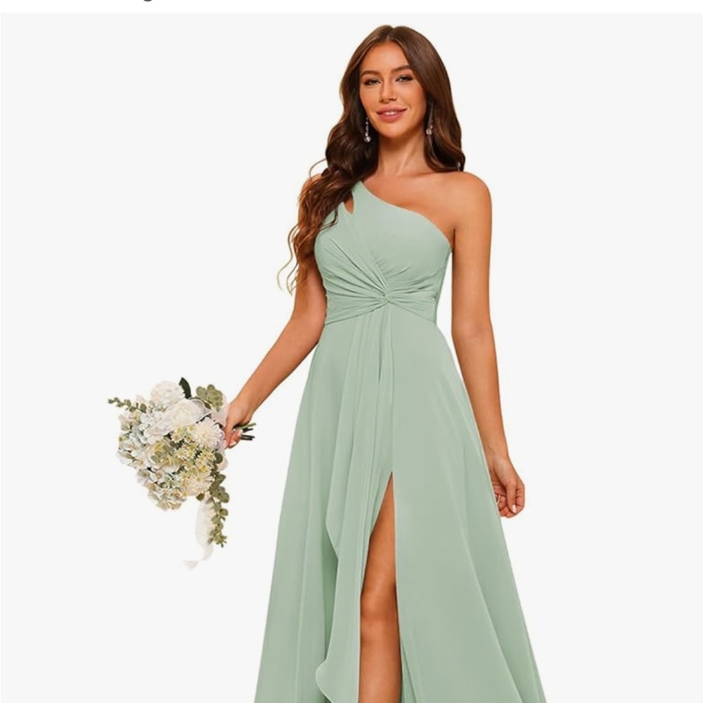 Elegant One-Shoulder Green Dress